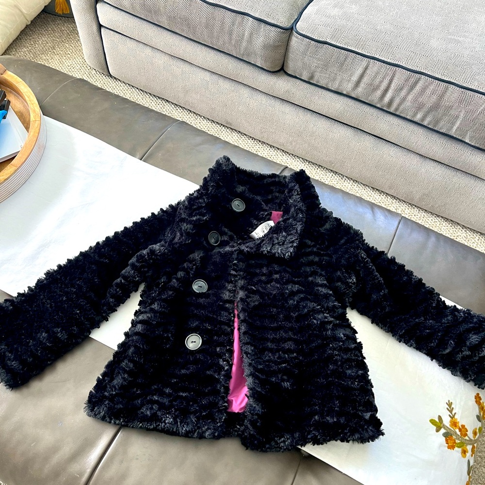 Pategonia Girls 5/6 fur coat